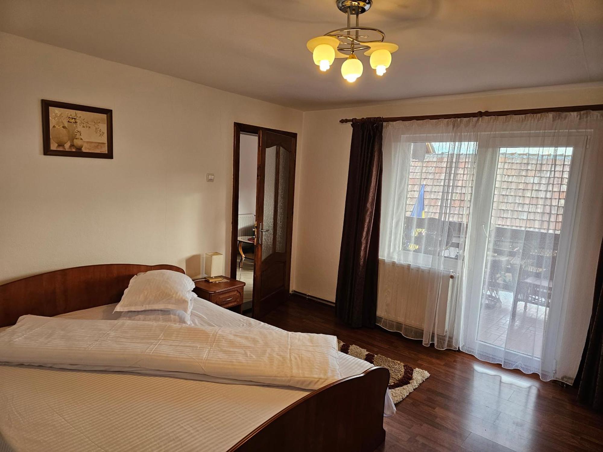 Vila Vladut เซอร์เนช ภายนอก รูปภาพ